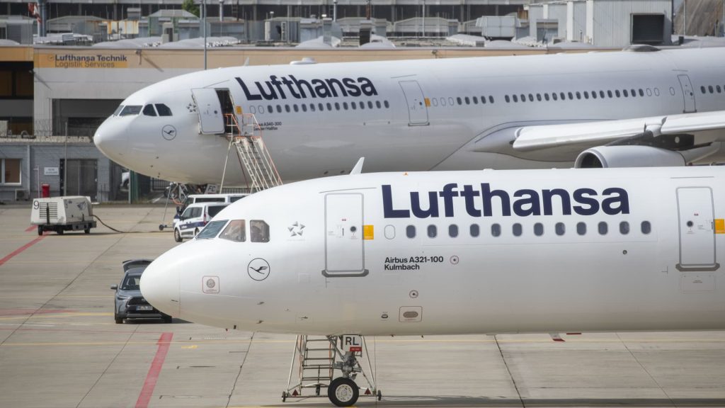 European stocks set to open higher; Lufthansa plans to cut 4,000 jobs