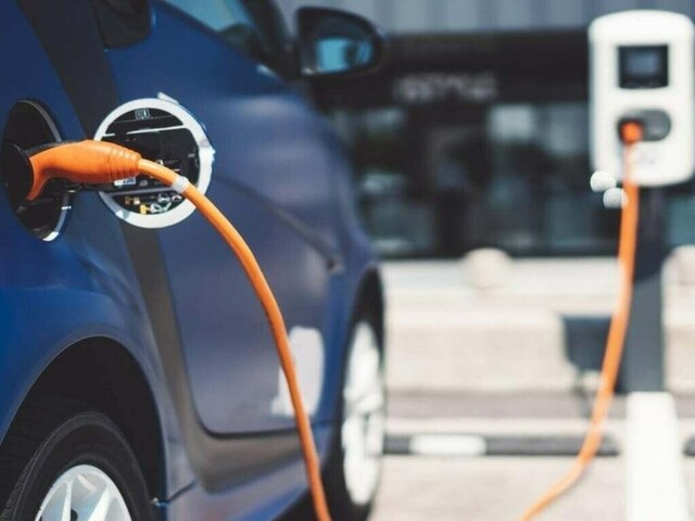 Manufacturing of EVs: SMEDA plans to promote sub-contracting in SME sector – Business & Finance
