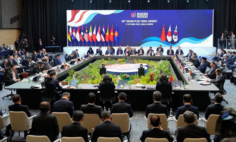 China fills US void at ASEAN Summit with push for trade multilateralism – Business & Finance