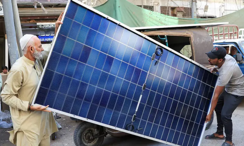 Pakistan says rooftop solar output to exceed grid demand in some hubs next year – Markets