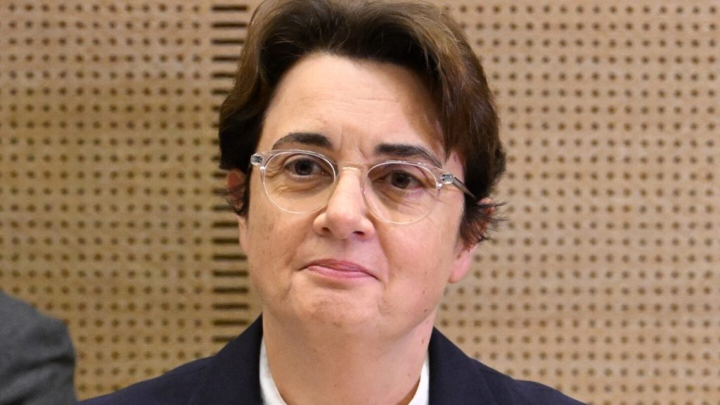 Louvre to restore crown dropped during robbery