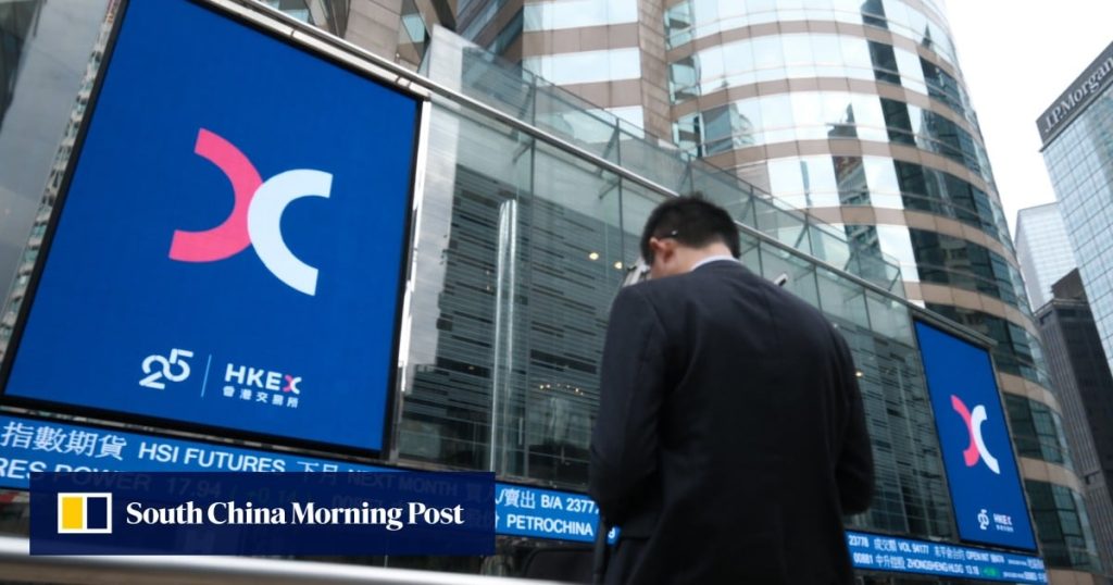 Hong Kong stocks hit 3-week low as China growth jitters dampen sentiment